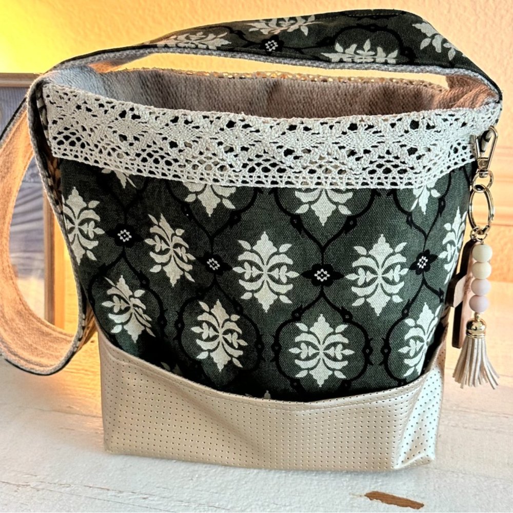 Simply Swank Purse. SOLD OUT!